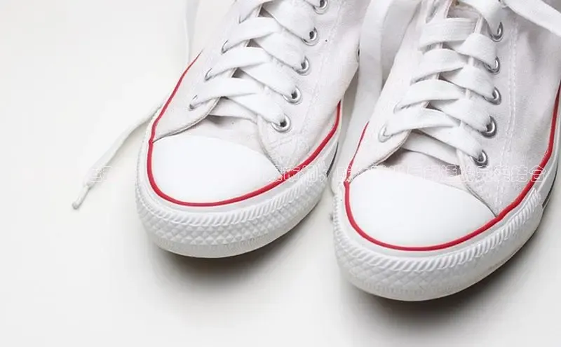 夏季女士运动鞋：2025款新款引爆市场，成为时尚与舒适的完美结合